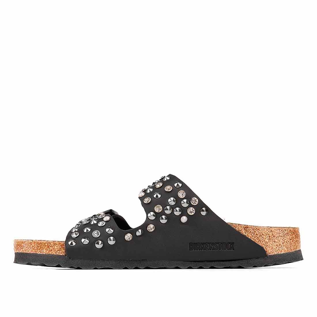 Personalizzazione Birkenstock Arizona con Borchie, Perle e Strass - immagine 3
