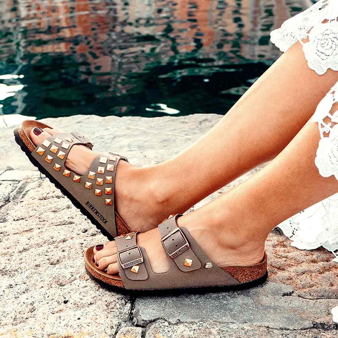 Personalizzazione Birkenstock Arizona con Borchie a Piramide Oro - Marrone Mocca - Outlet - immagine 3