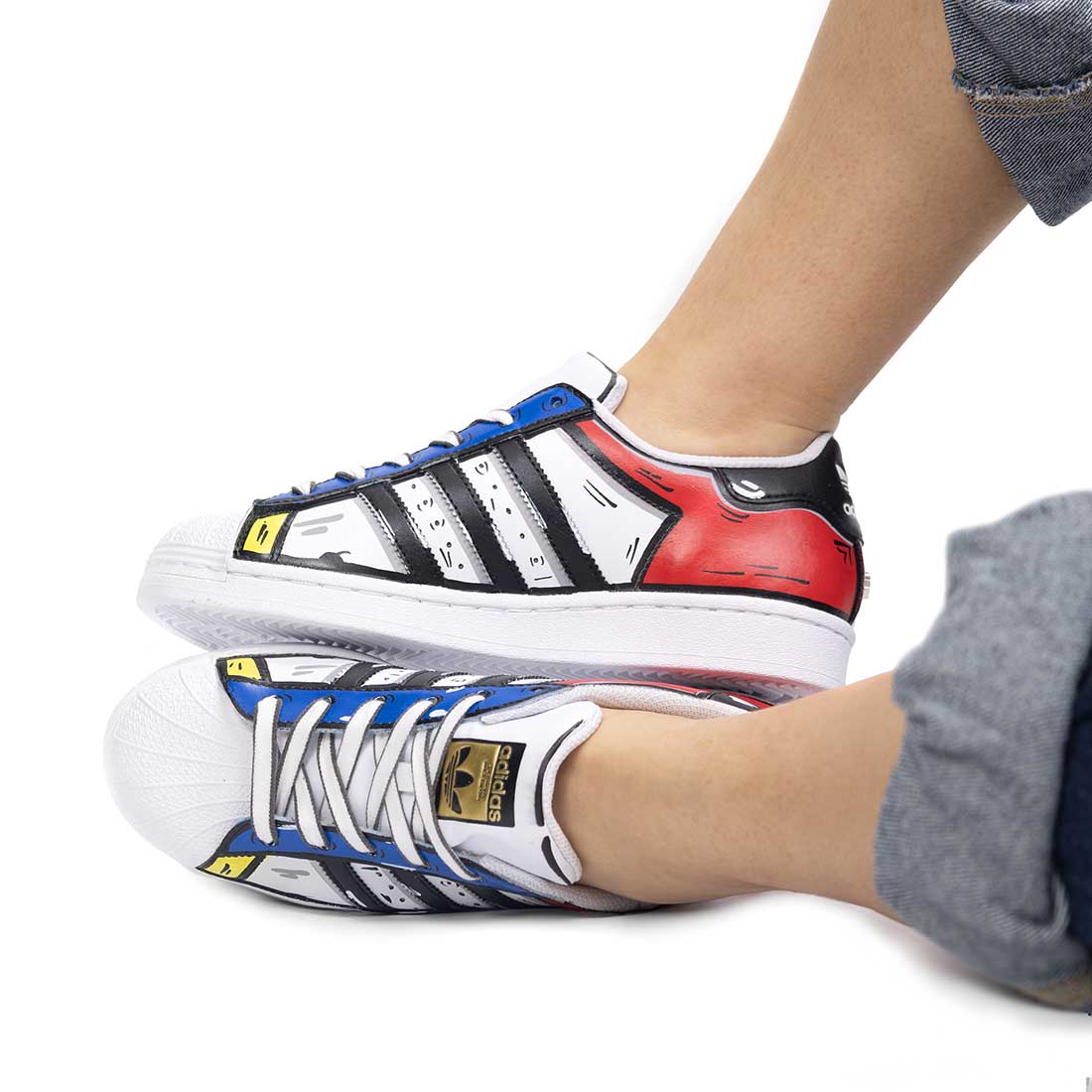 Adidas Superstar Cartoon - Disegnate 2D Rosse Blu e Gialle - immagine 7
