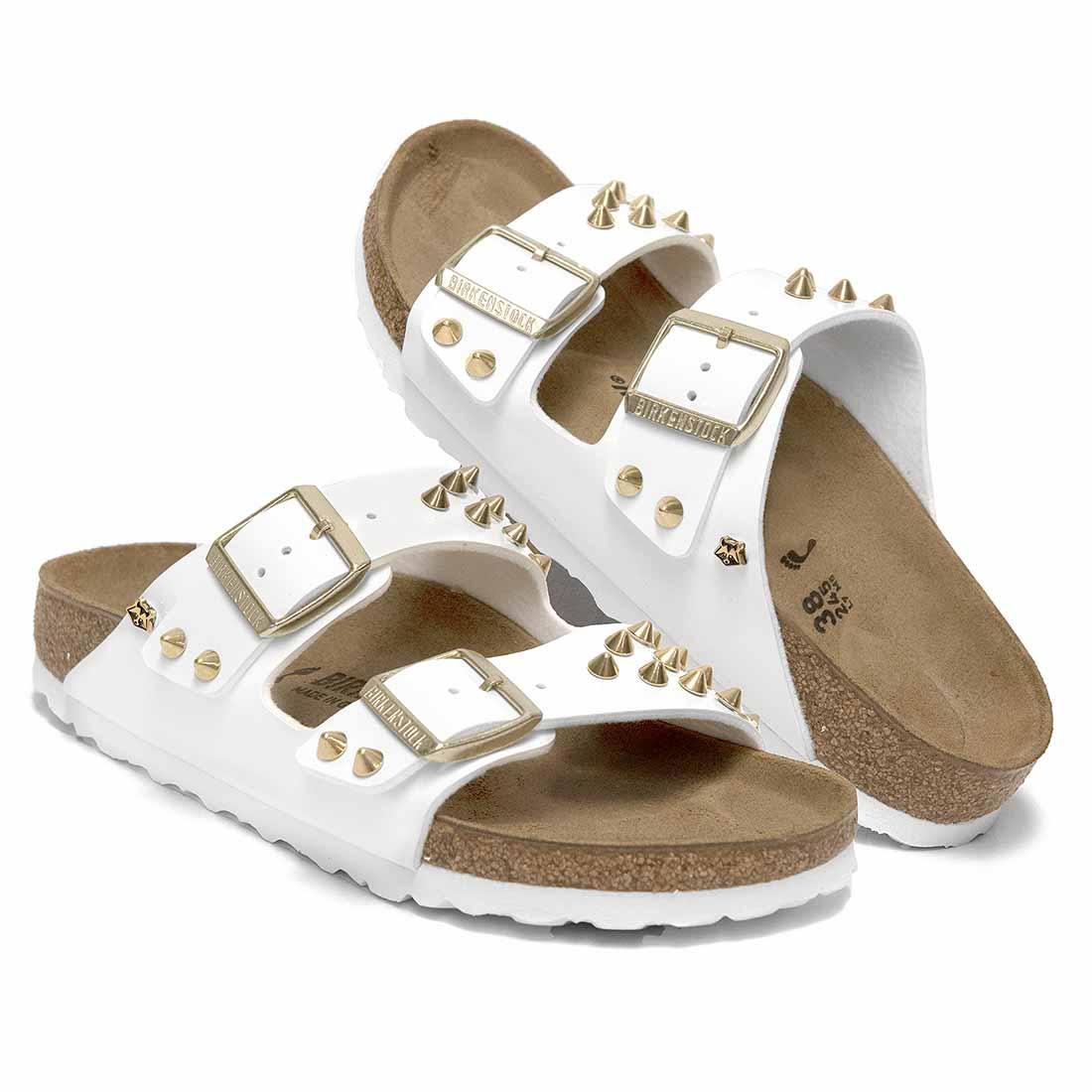 Personalizzazione Birkenstock Arizona Bianche con Borchie Oro - immagine 2