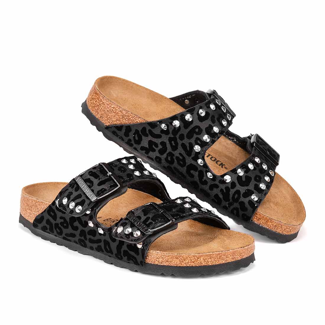 Personalizzazione Birkenstock Arizona Leopardate Nere e Borchiate - immagine 2