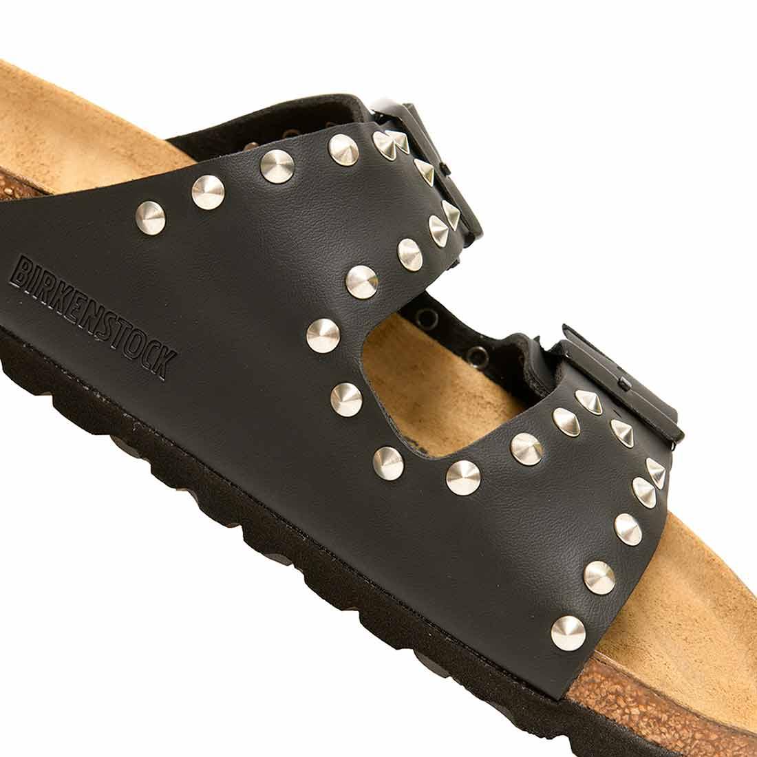 Personalizzazione Birkenstock Arizona con Borchie a cuneo - Nere - immagine 4