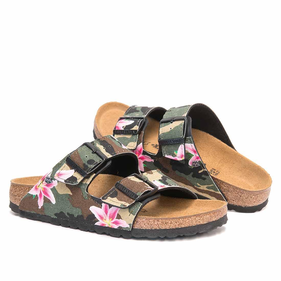 Personalizzazione Birkenstock Arizona Camouflage con stampa floreale - immagine 2