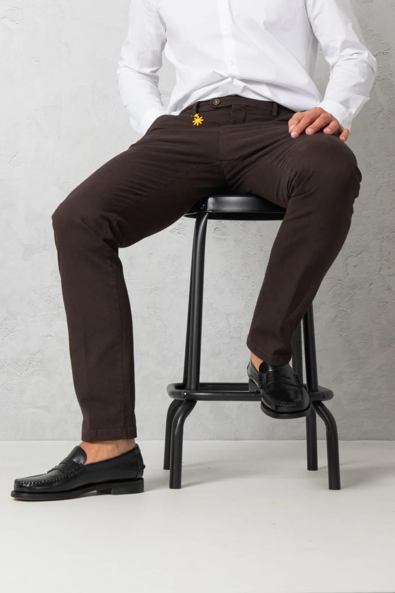 Pantalone slim in cotone stretch - immagine 2