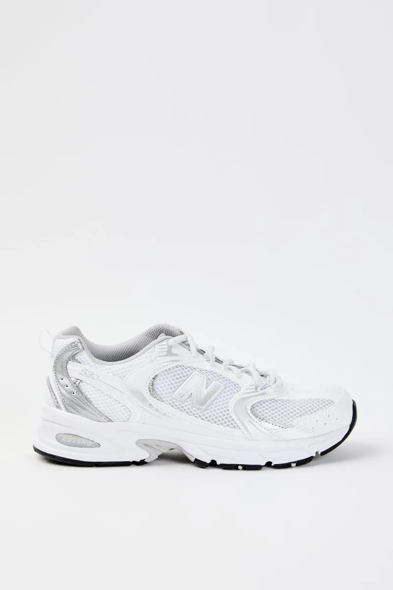 Sneakers 530