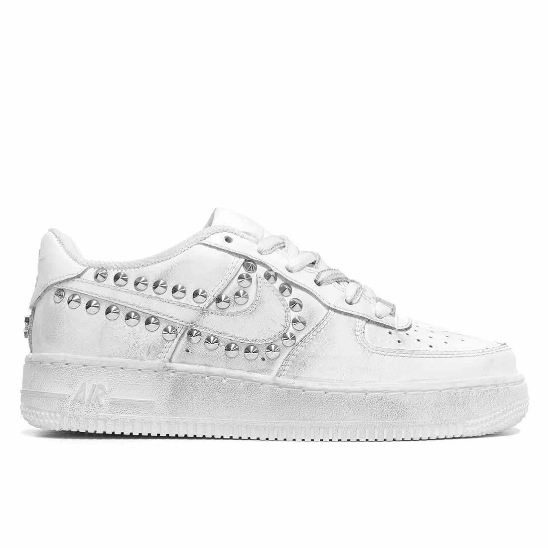 Nike Air Force con Borchie - Outlet - immagine 2
