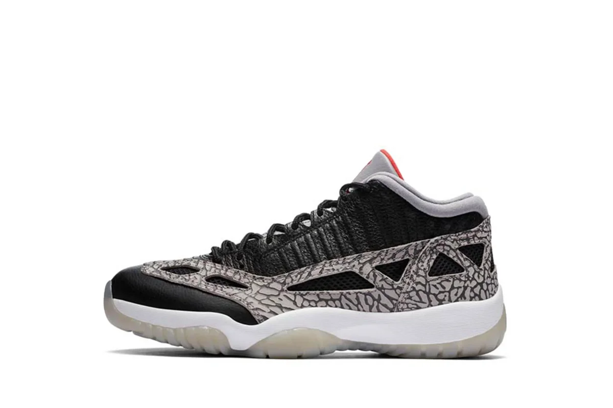 Air Jordan 11 Retro Low IE "Black Cement" - immagine 3