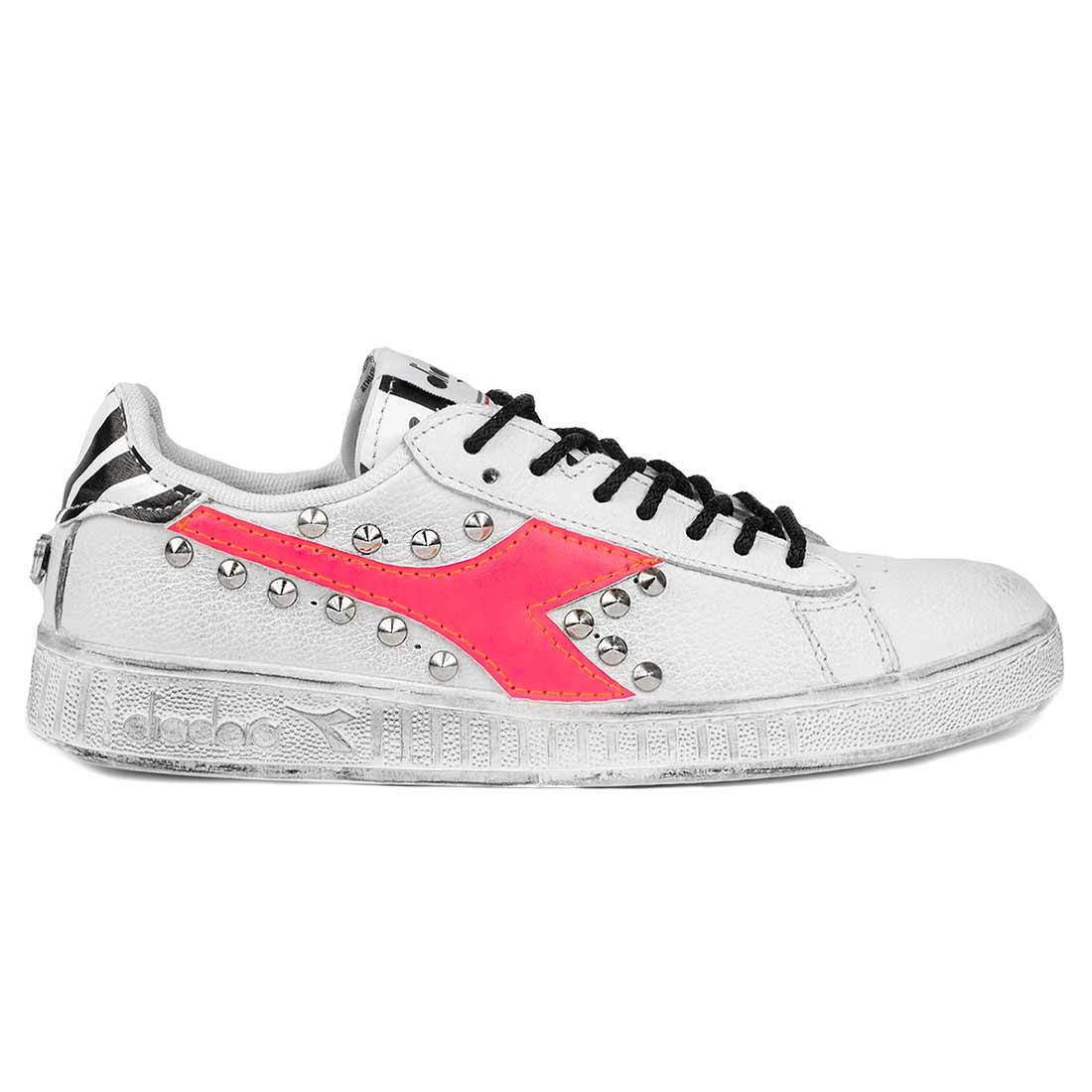 Diadora Game Low Zebrate con Borchie e Logo Rosa Fluo - immagine 2